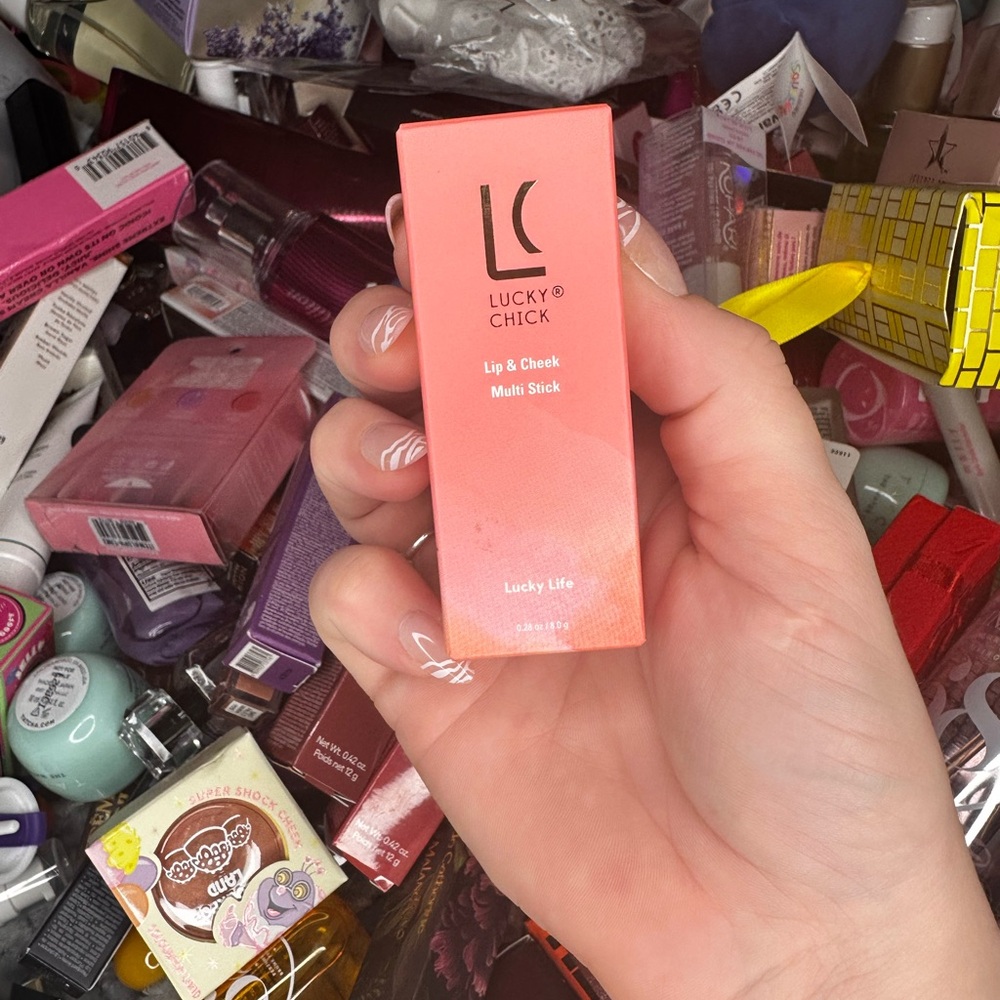 Pink Blush Makeup for a Radiant Glow